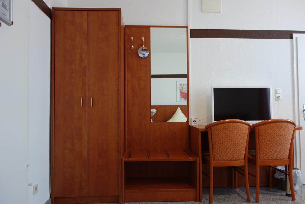 Parkhotel Friedrichstrasse Gießen Esterno foto
